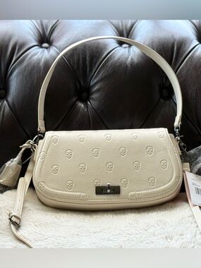 Betsey Johnson NWT Off White Embossed Skull Shoulder Bag Nice Quality
